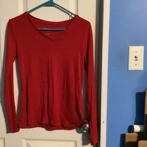 Women’s Red Liz Claiborne long sleeve pullover Top Size M
